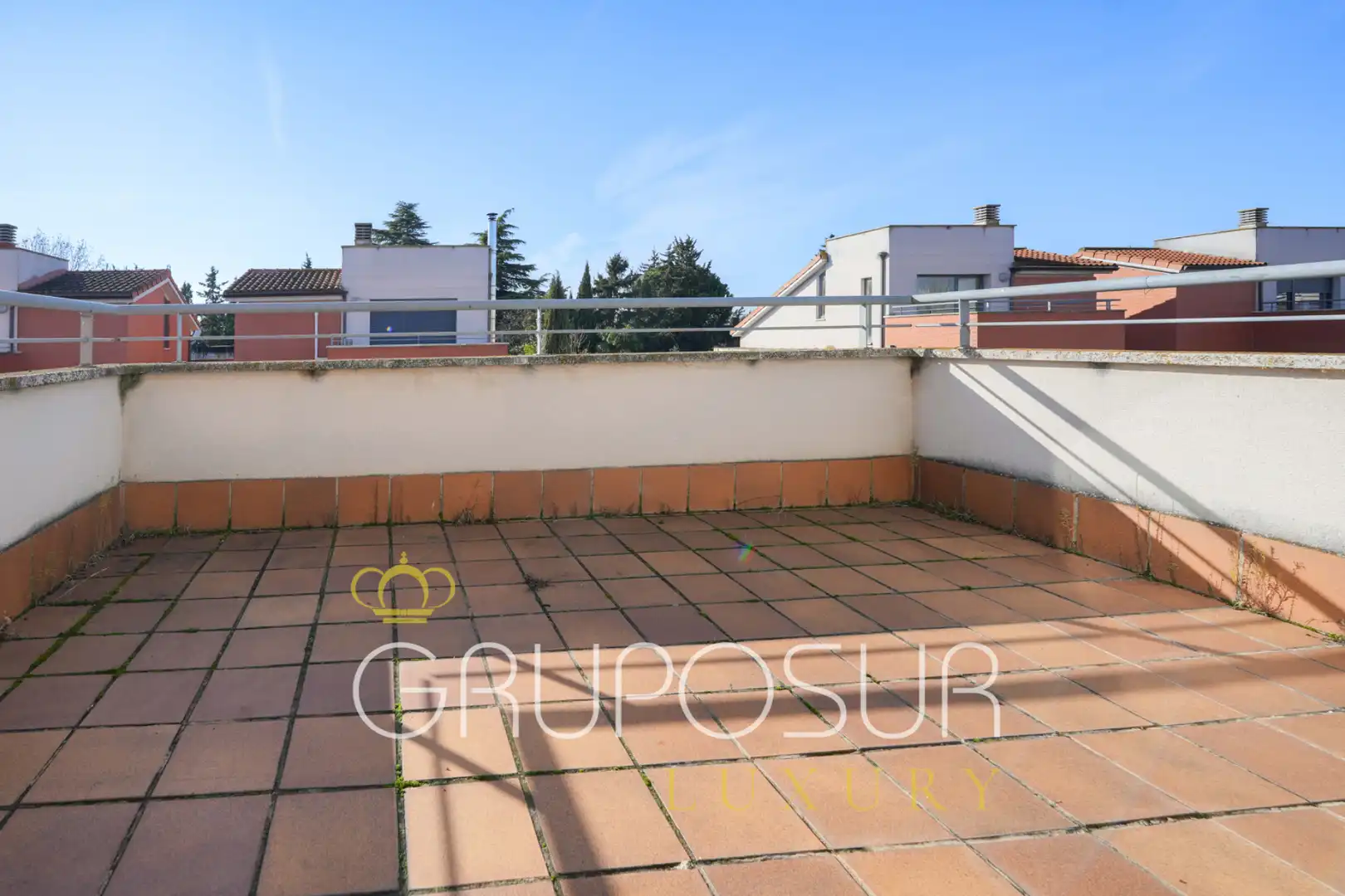 Terrassa de Casa adosada en venda en Valladolid amb Calefacció, Jardí privat i Parquet