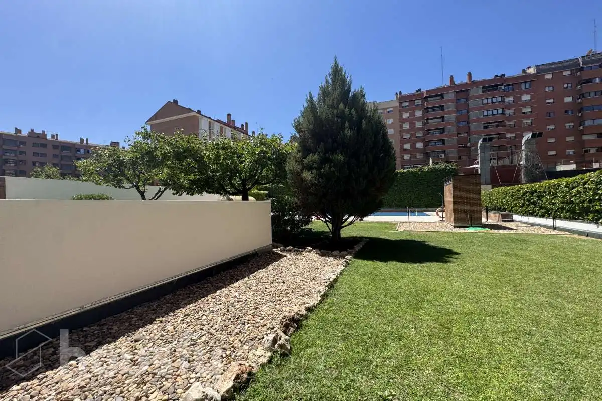 Piso con terraza en alquiler en Calle de la Dulzaina ., imagen 18