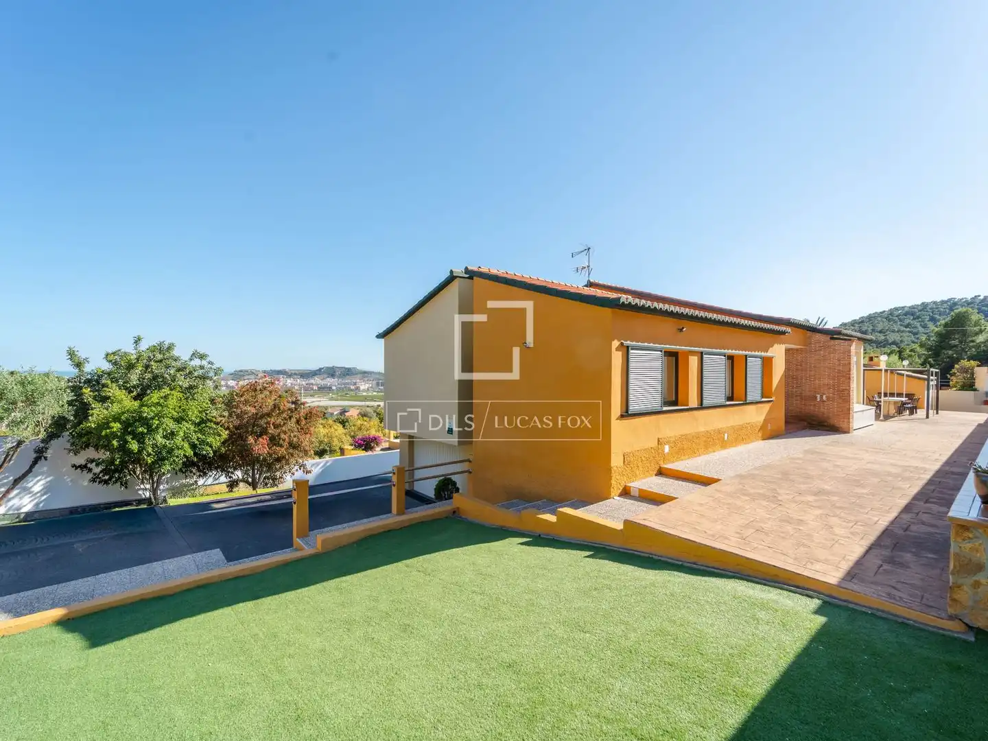 Exterior view of Houses for sale in Sagunto / Sagunt  with Air Conditioner, Heating and Private garden