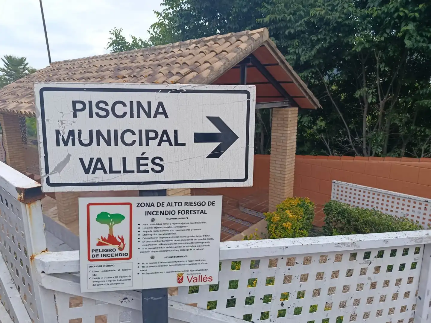 Piscina de Casa adosada en venta en Vallés con Jardín privado y Terraza
