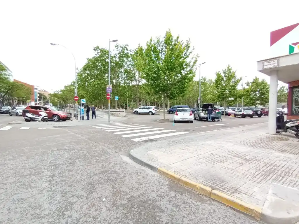 Garage zum Verkauf in Sant Julià