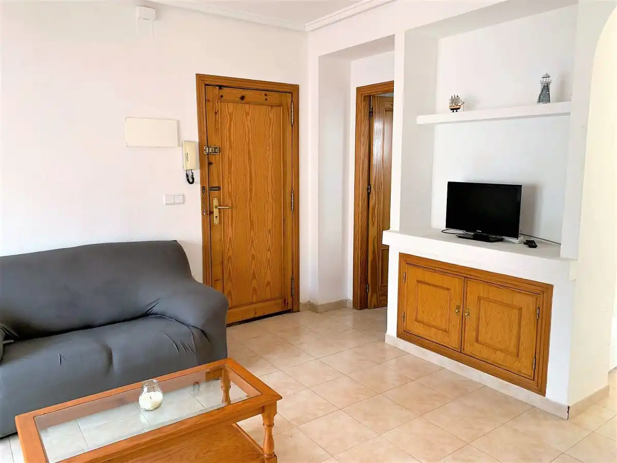Sala de estar de Apartamento de alquiler en Orihuela con Terraza y Piscina comunitaria