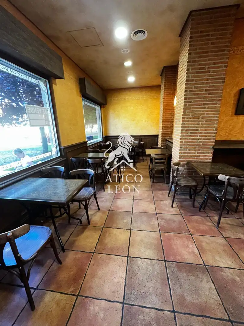 Local comercial en venda a Cardenal Cisneros 51, imagen 7