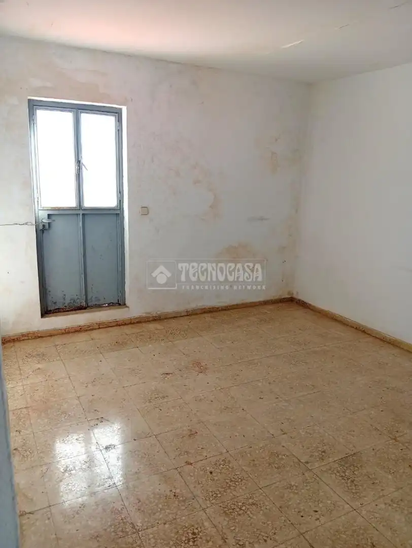 Habitación de Casa adosada en venta en Coria del Río