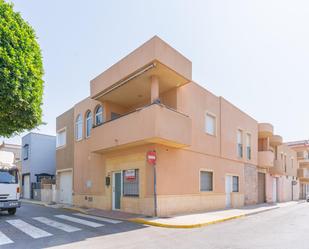 Vista exterior de Casa o xalet en venda en El Ejido amb Aire condicionat, Calefacció i Terrassa