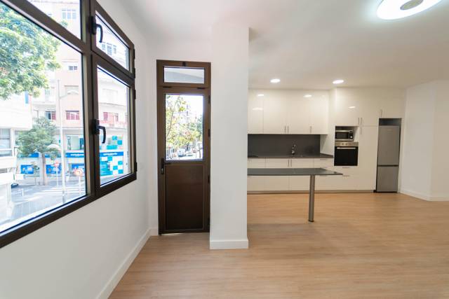 Piso en Venta en Calle León y Castillo, 23 en Arenales - Lugo - Avda. Marítima