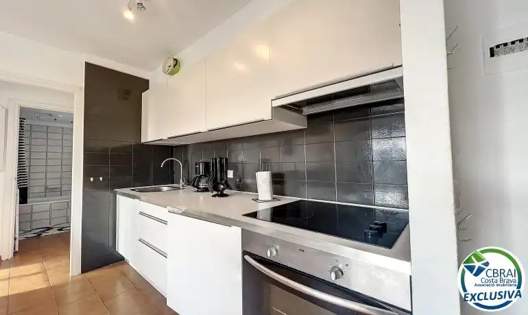 Cocina de Apartamento en venta en Empuriabrava