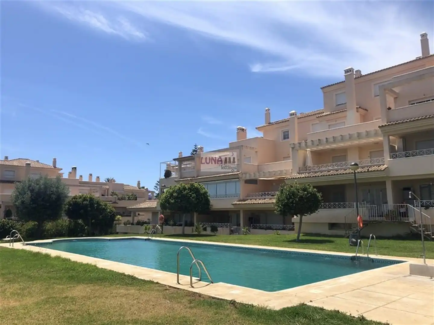 Jardín de Ático de alquiler en Marbella con Aire acondicionado, Calefacción y Terraza