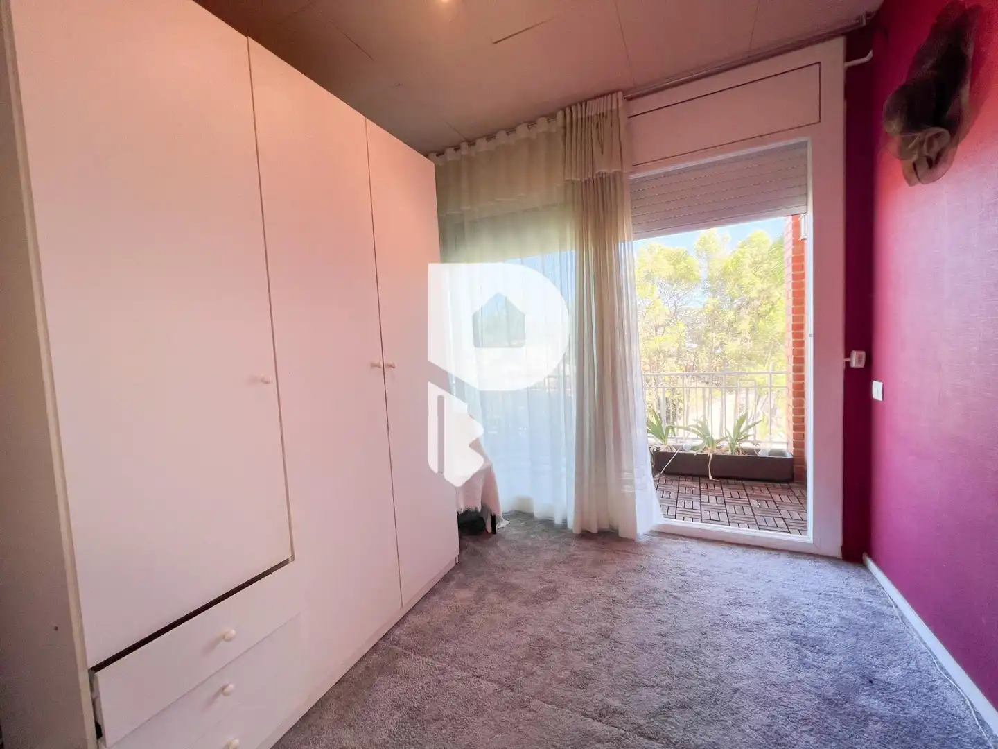 Dormitori de Casa o xalet en venda en Vallirana amb Calefacció, Jardí privat i Terrassa