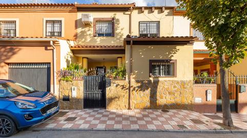 Foto 2 de Casa adosada en venda a Calle José Manuel Pastor, 14, Jun, Granada