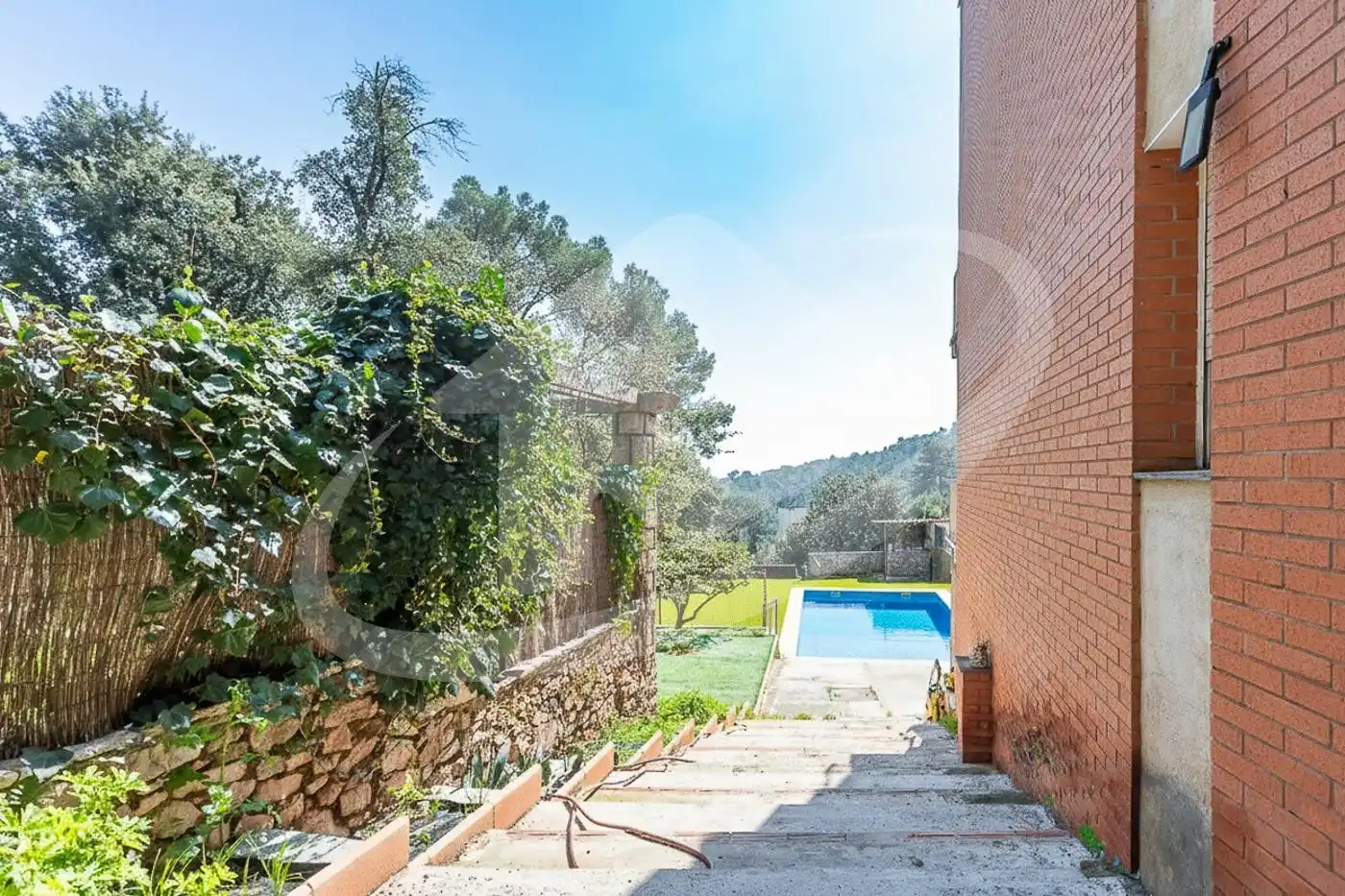 Jardí de Casa o xalet en venda en Castellar del Vallès amb Aire condicionat, Calefacció i Terrassa