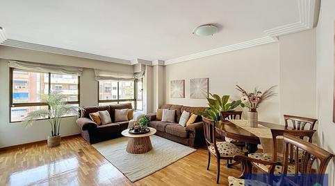 Foto 2 de Pis en venda a Avinguda General Marvá, 35, Ensanche - Diputación, Alicante / Alacant