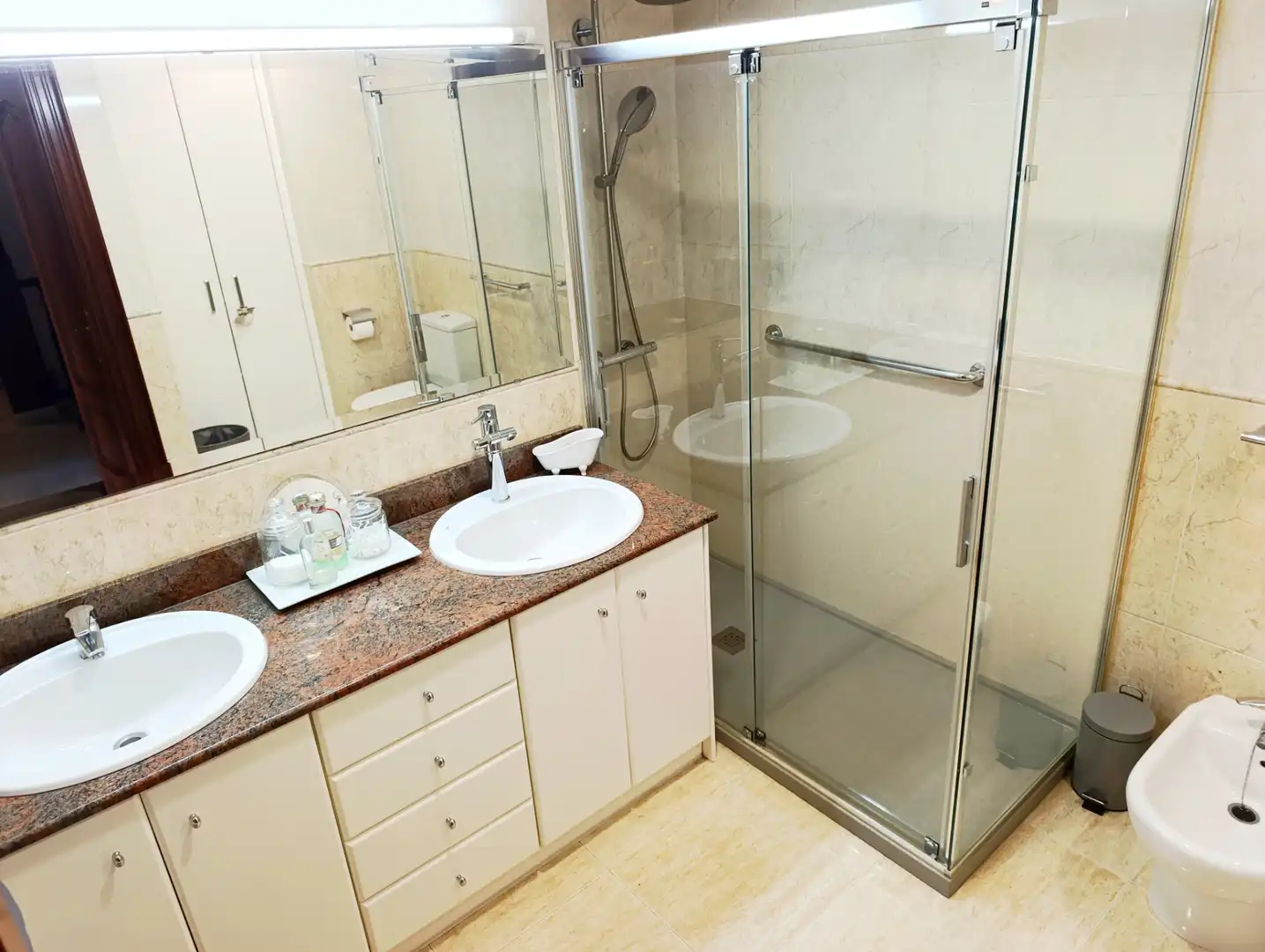 Baño de Casa o chalet en venta en Pineda de Mar con Aire acondicionado, Calefacción y Jardín privado