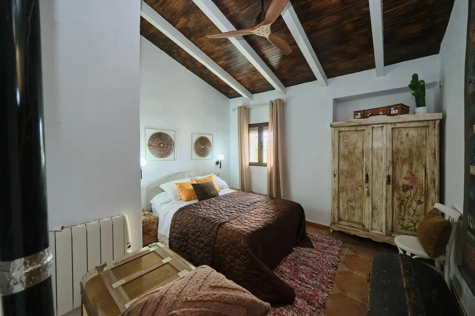 Dormitori de Finca rústica en venda en Fornes amb Aire condicionat, Jardí privat i Traster