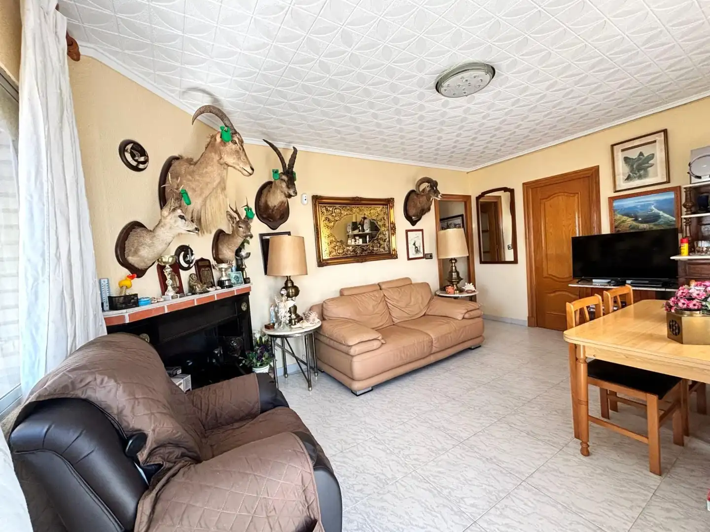 Wohnzimmer von Einfamilien-Reihenhaus zum Verkauf in Los Alcázares mit Klimaanlage und Privatgarten