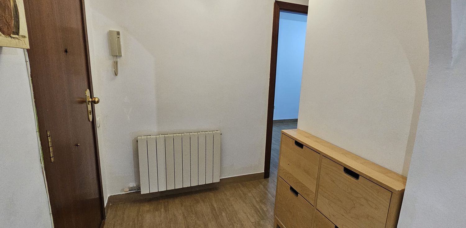 Dormitori de Pis en venda en Corbera de Llobregat amb Aire condicionat, Calefacció i Terrassa