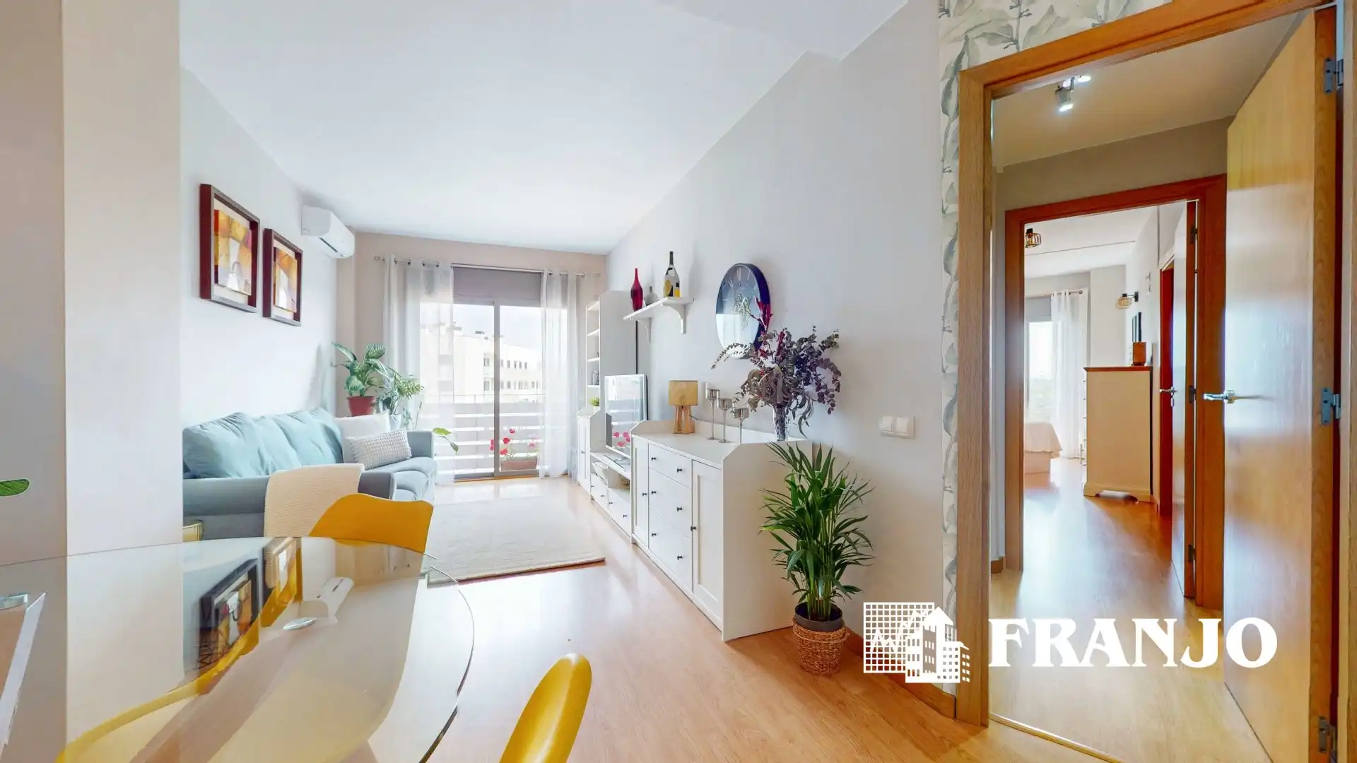Sala de estar de Piso en venta en Terrassa con Aire acondicionado, Calefacción y Trastero