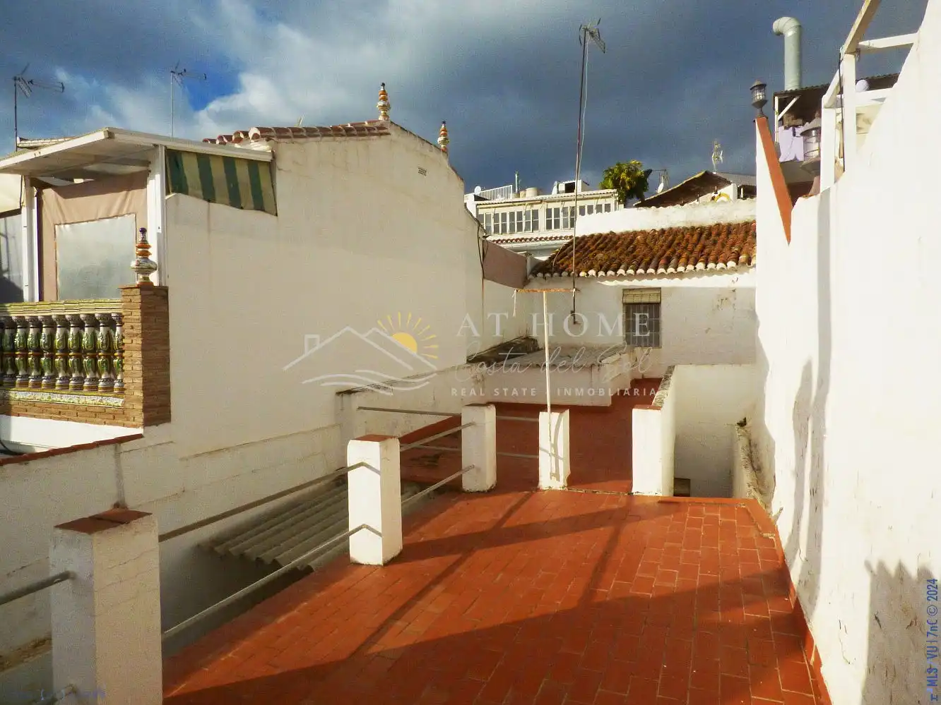 Vista exterior de Casa o chalet en venta en Nerja con Terraza