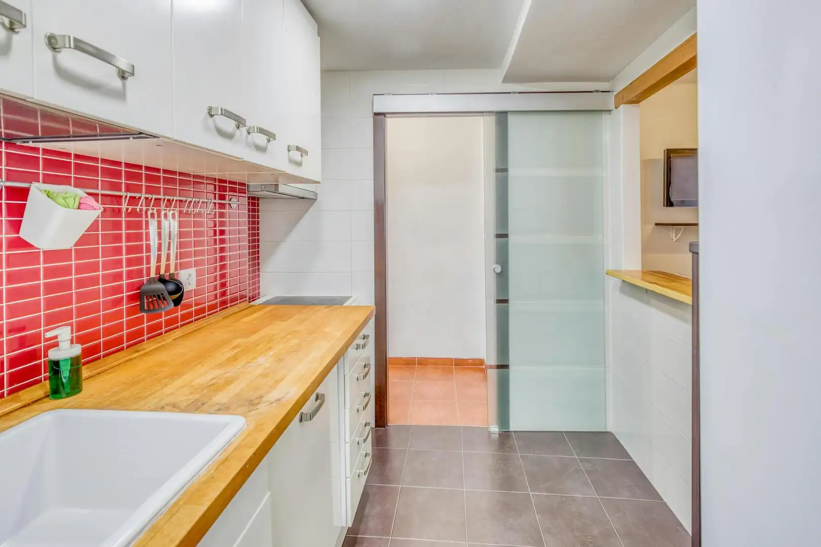 Küche von Wohnung zur untervermieten in Valencia mit Klimaanlage, Möbliert und Waschmaschine