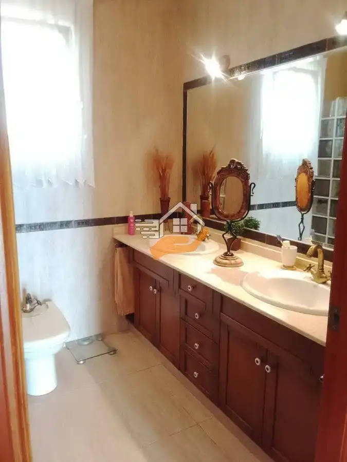Bany de Casa o xalet en venda en Murcia amb Terrassa i Balcó
