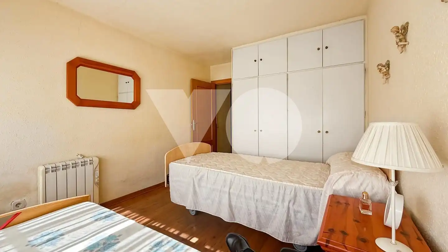 Schlafzimmer von Wohnung zum Verkauf in Madrid mit Heizung und Möbliert