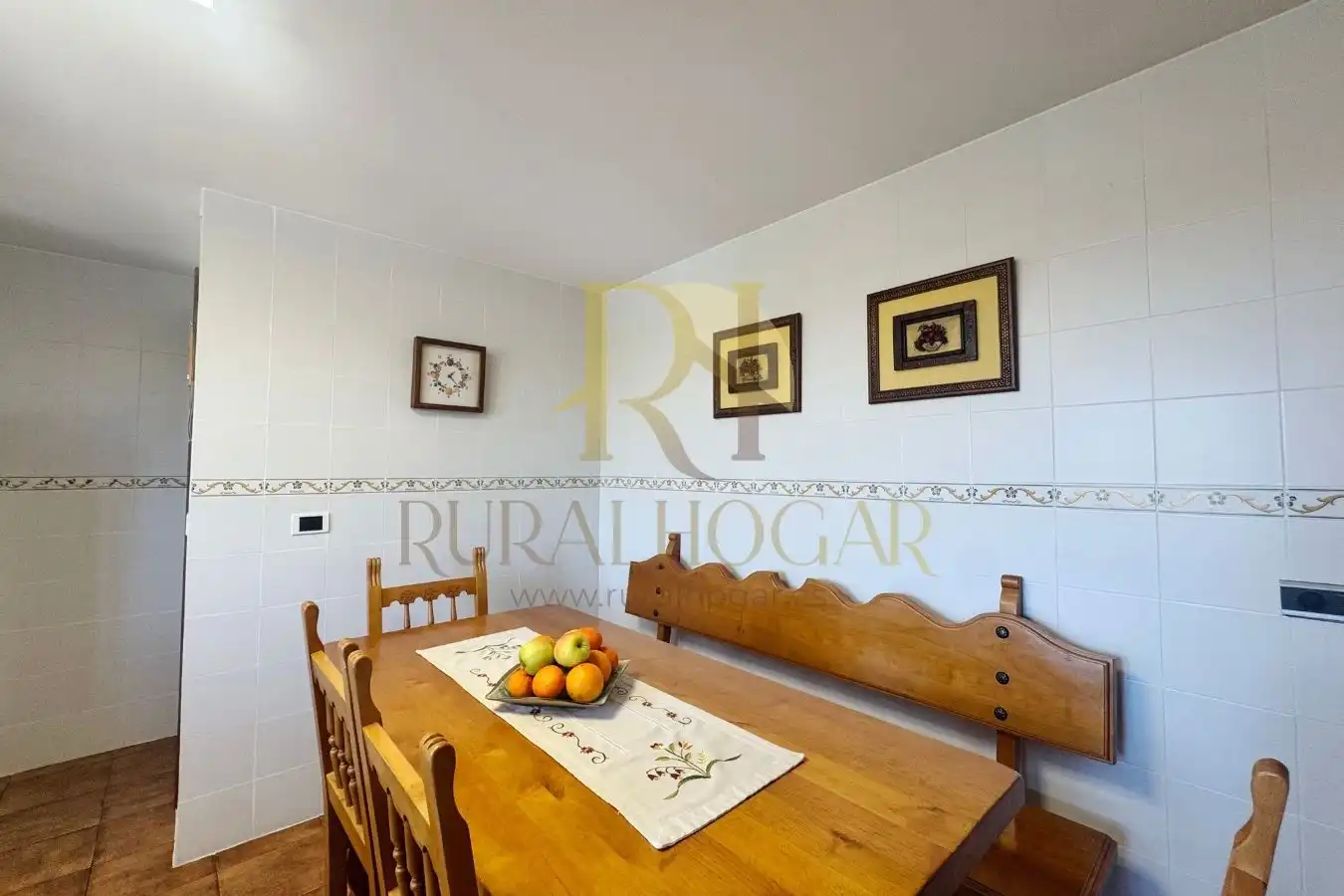 Comedor de Casa o chalet en venta en Santovenia de la Valdoncina con Calefacción, Jardín privado y Parquet