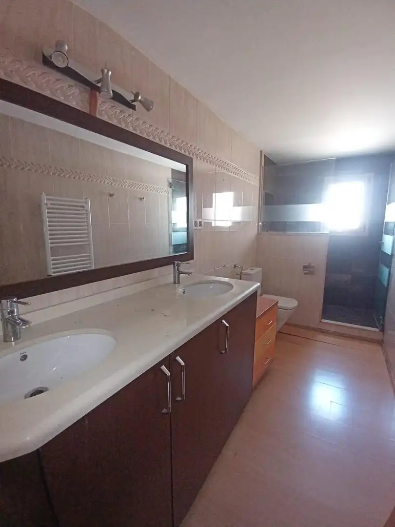 Baño de Casa o chalet en venta en Sabadell con Calefacción, Jardín privado y Terraza
