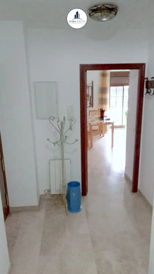 Wohnung zum Verkauf in Jaén mit Klimaanlage, Heizung und Terrasse