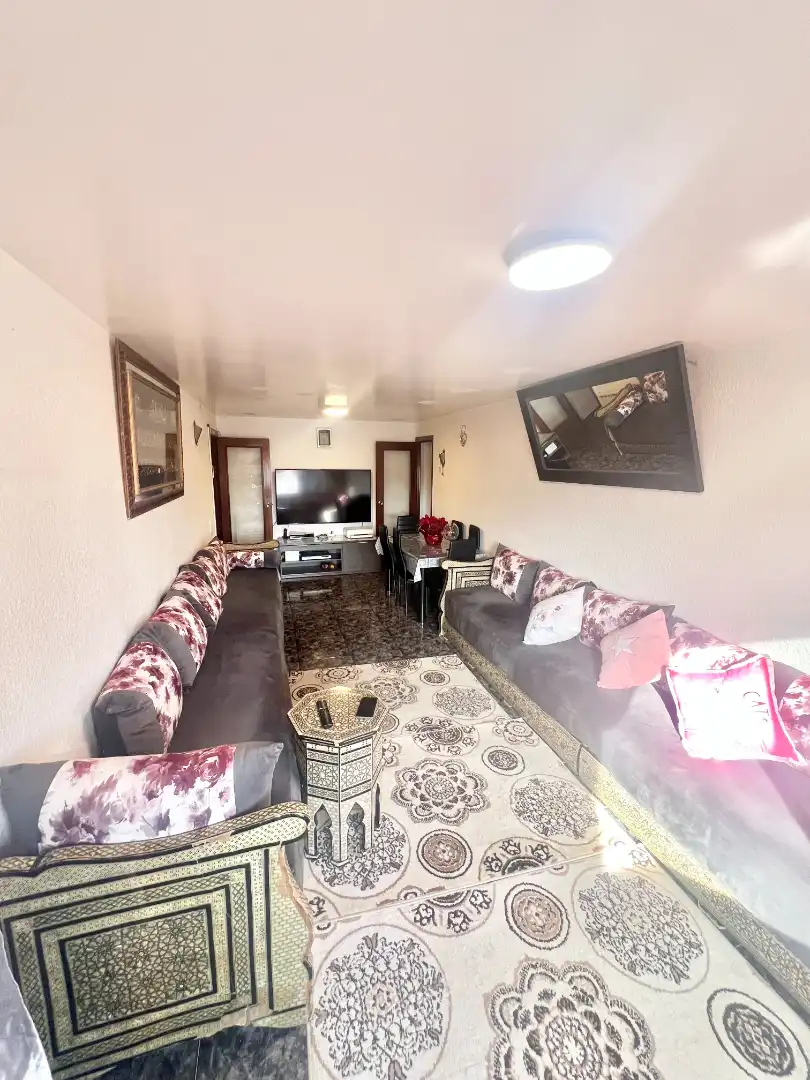 Sala de estar de Ático en venta en Sant Boi de Llobregat con Calefacción y Balcón