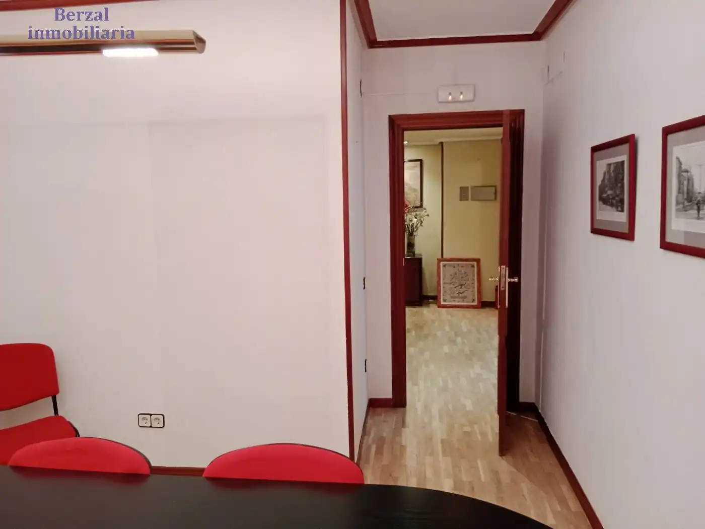 Office for rent in  Logroño  with Air Conditioner, Heating and Furnished