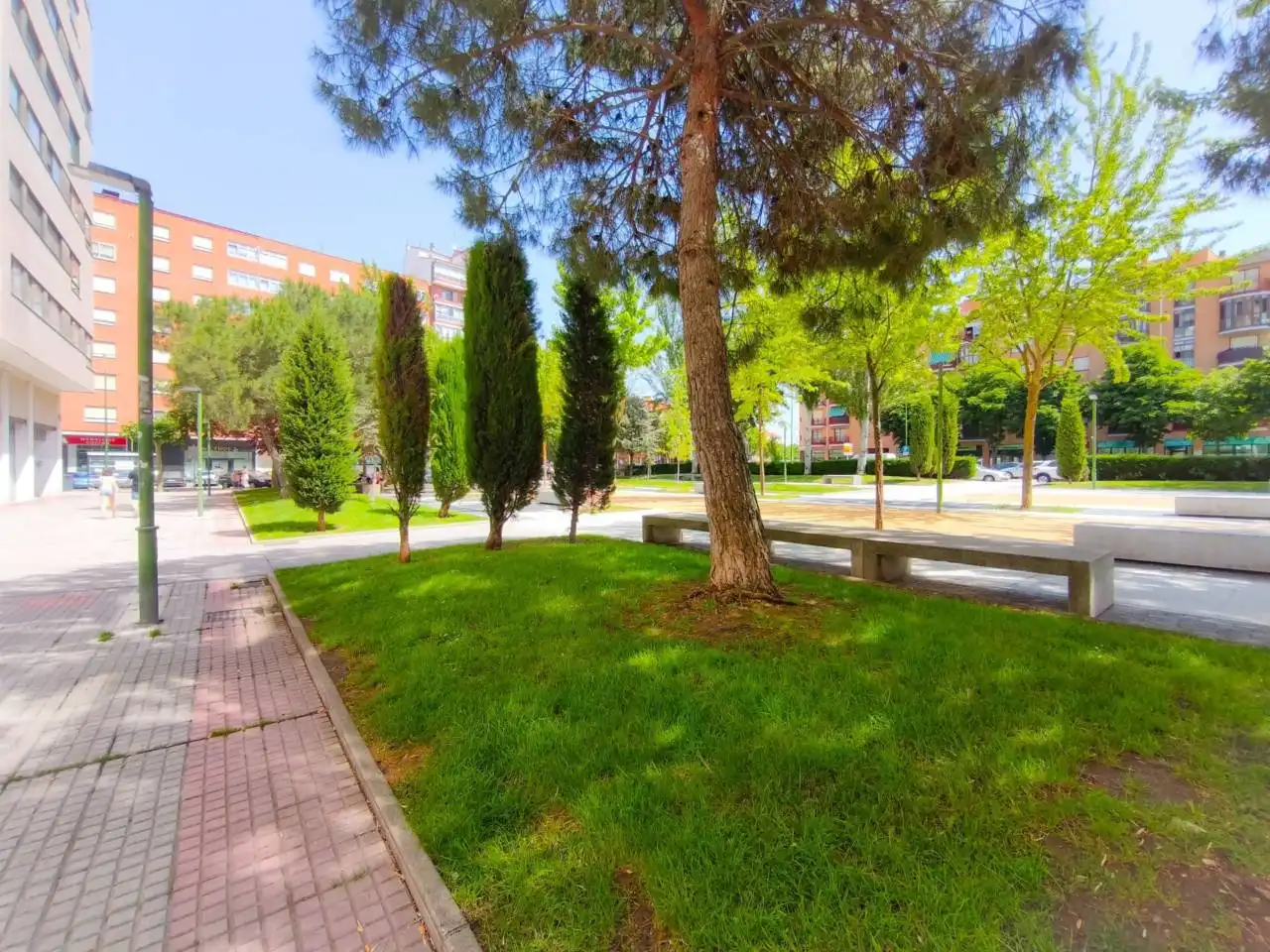 Vista exterior de Pis en venda en Burgos amb Parquet i Terrassa