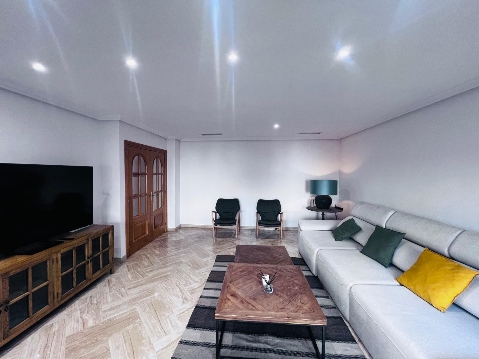 Sala de estar de Piso en venta en Elche / Elx con Aire acondicionado y Amueblado