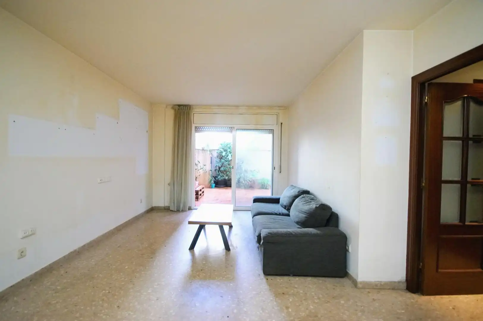 Living room of Flat for sale in L'Hospitalet de Llobregat  with Heating and Terrace