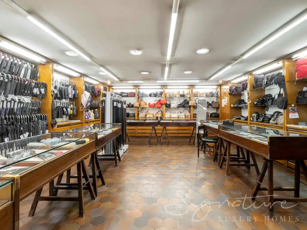 Edificio en venta en L'Hospitalet de Llobregat