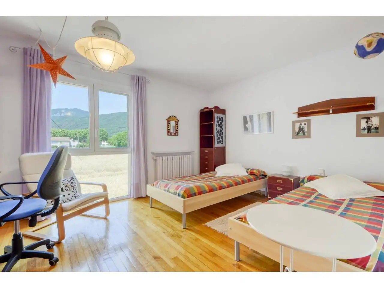 Habitación de Casa o chalet en venta en La Vall d'en Bas con Calefacción, Jardín privado y Parquet