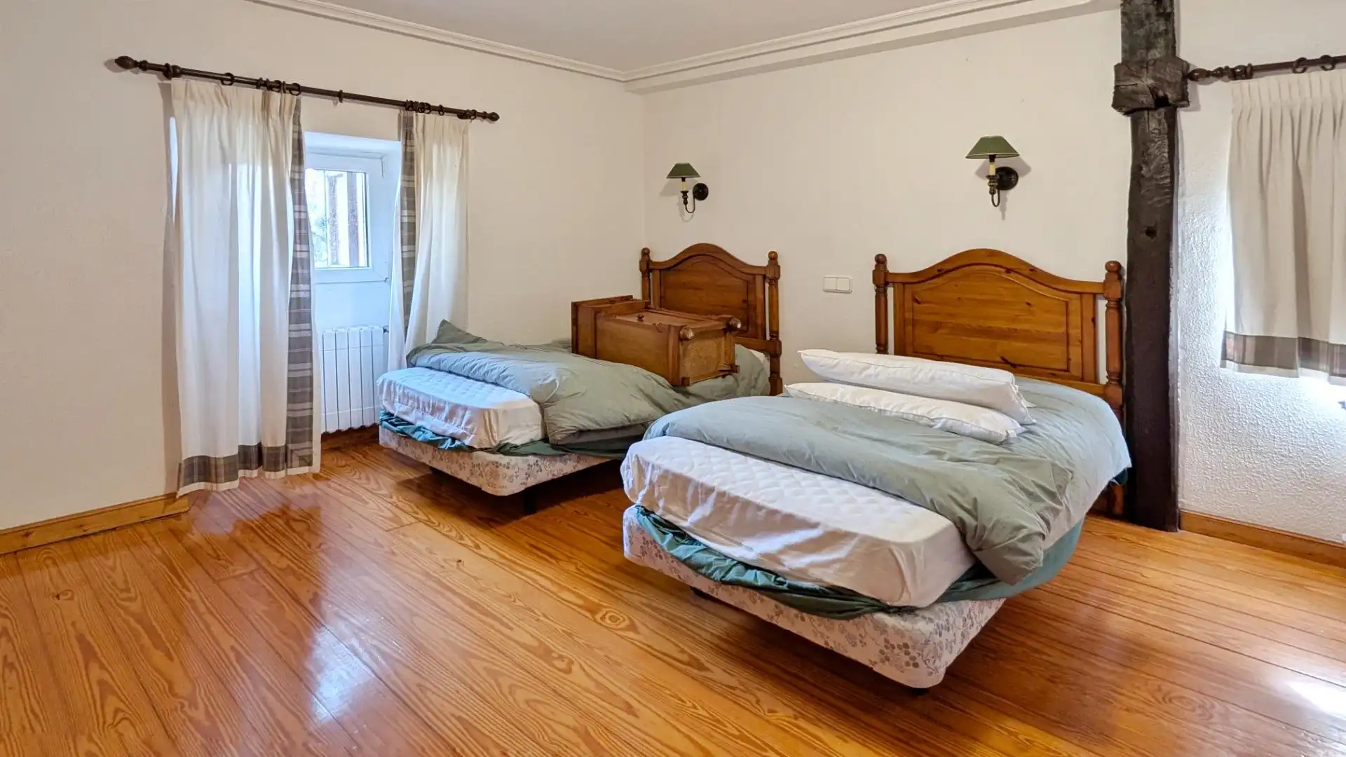 Bedroom of Houses for sale in Camargo  with Heating