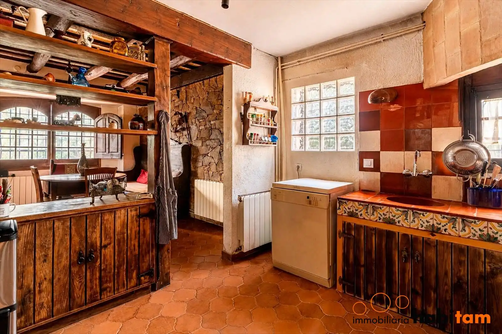 Cocina de Finca rústica en venta en Sils con Aire acondicionado, Calefacción y Jardín privado