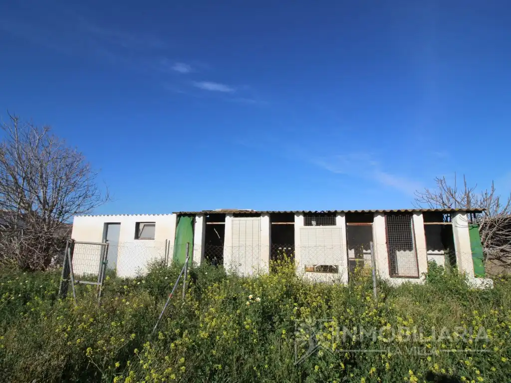 Vista exterior de Finca rústica en venda en Alhaurín de la Torre amb Terrassa