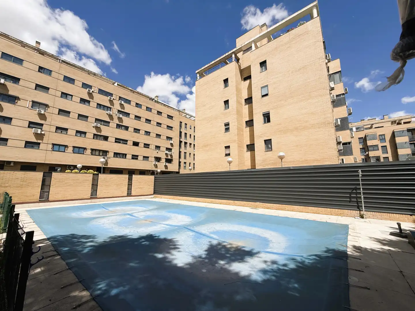 Piscina de Piso en venta en Valdemoro con Aire acondicionado, Calefacción y Trastero