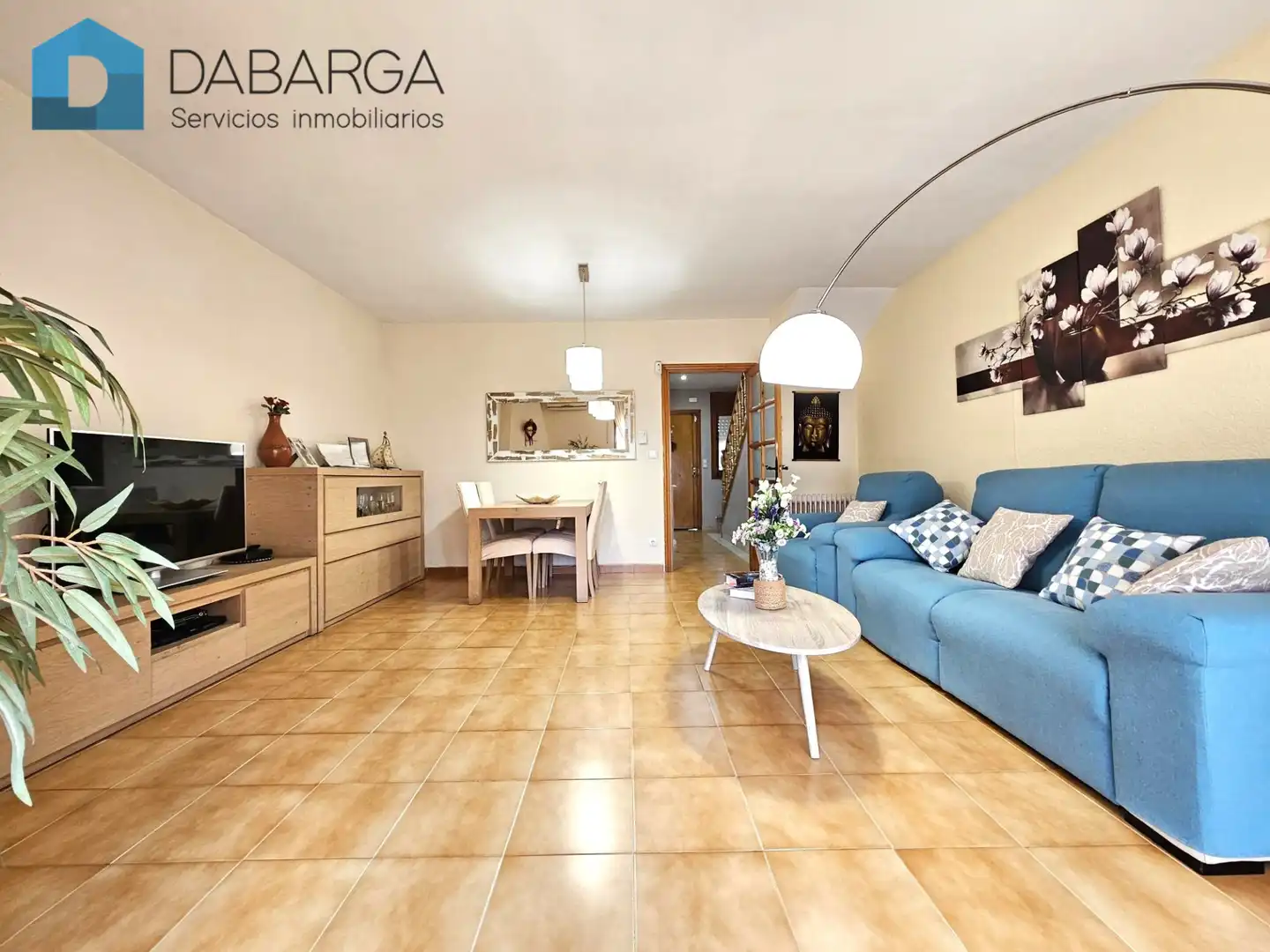 Sala d'estar de Casa adosada en venda en Ripollet amb Aire condicionat, Calefacció i Jardí privat