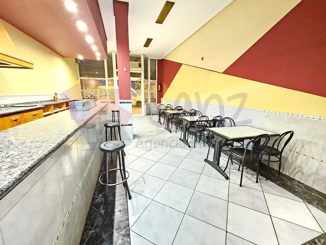 Local en venda en  Logroño