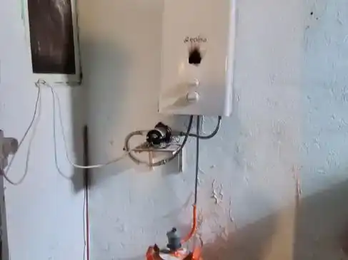 Baño de Piso en venta en Salvacañete con Trastero, Amueblado y Balcón
