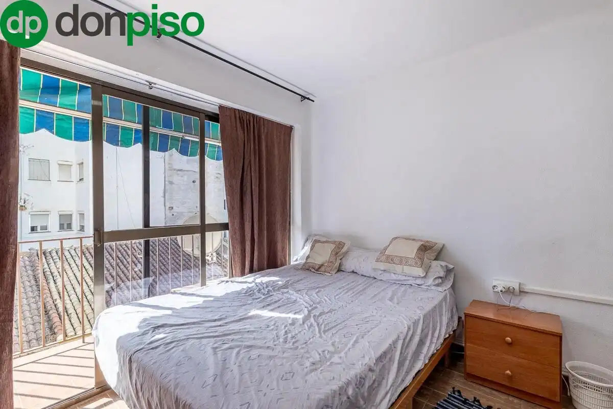 Schlafzimmer von Wohnung zum Verkauf in Granada
