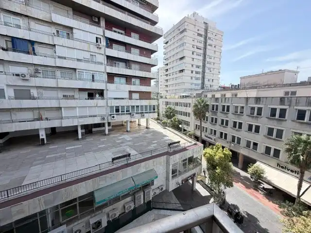 Vista exterior de Piso en venta en Huelva con Aire acondicionado, Calefacción y Parquet