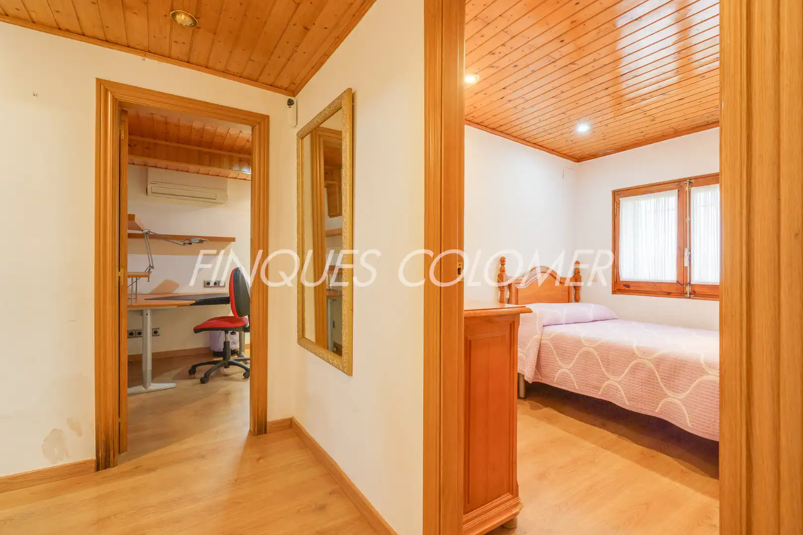 Bedroom of Houses for sale in Rubí  with Air Conditioner, Private garden and Parquet flooring