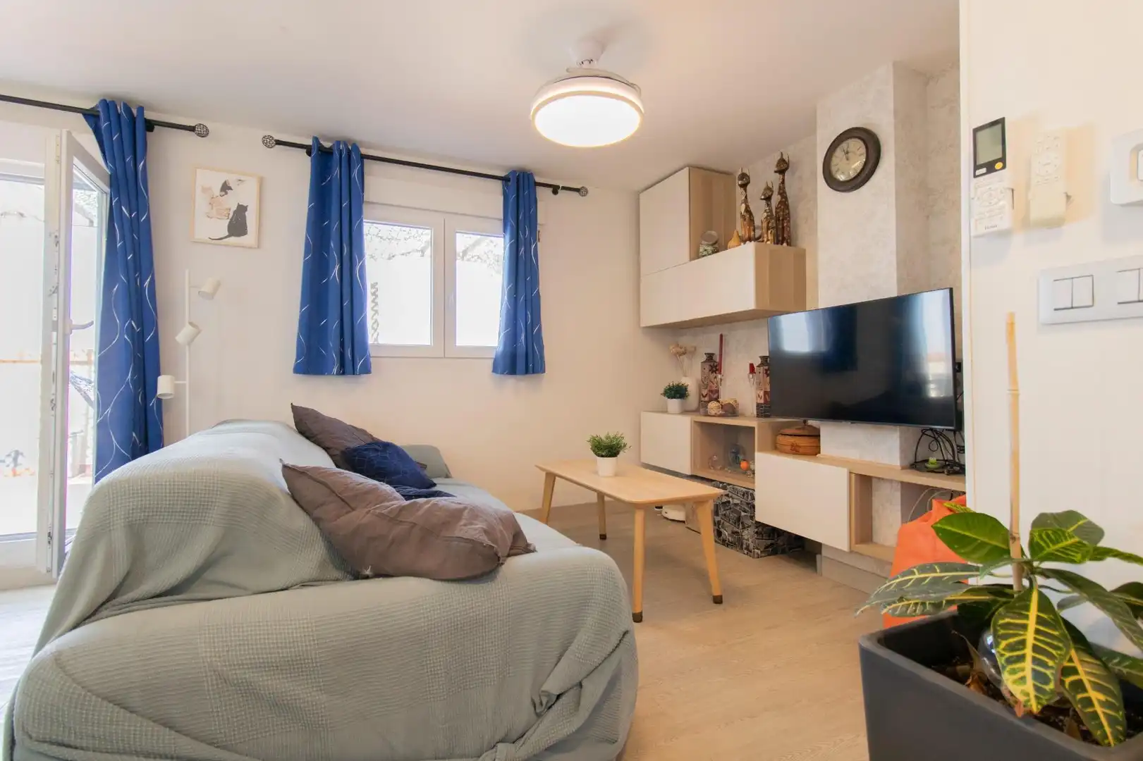 Sala de estar de Ático en venta en Museros con Aire acondicionado, Terraza y Amueblado