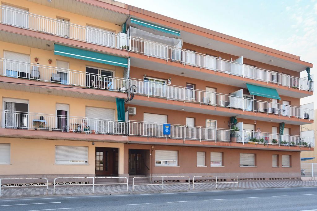 Exterior view of Flat for sale in Canet de Mar