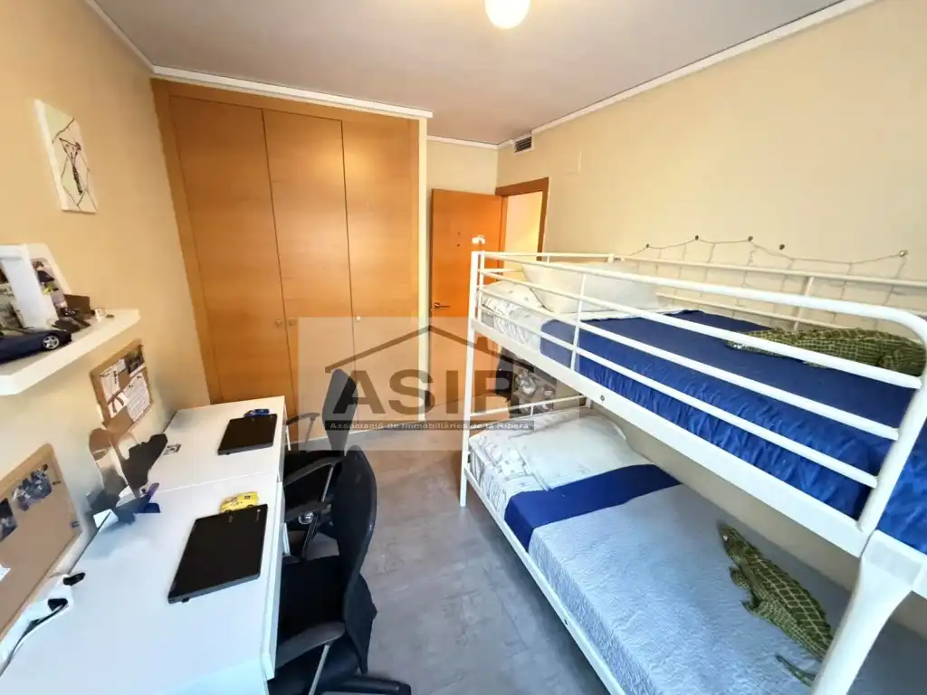Bedroom of Flat for sale in Alzira