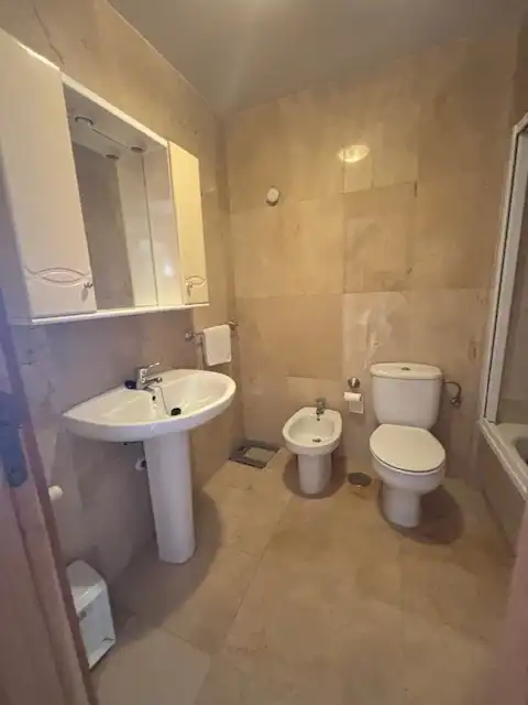 Bathroom of Flat for rent in Ferrol  with Heating, Parquet flooring and Storage room