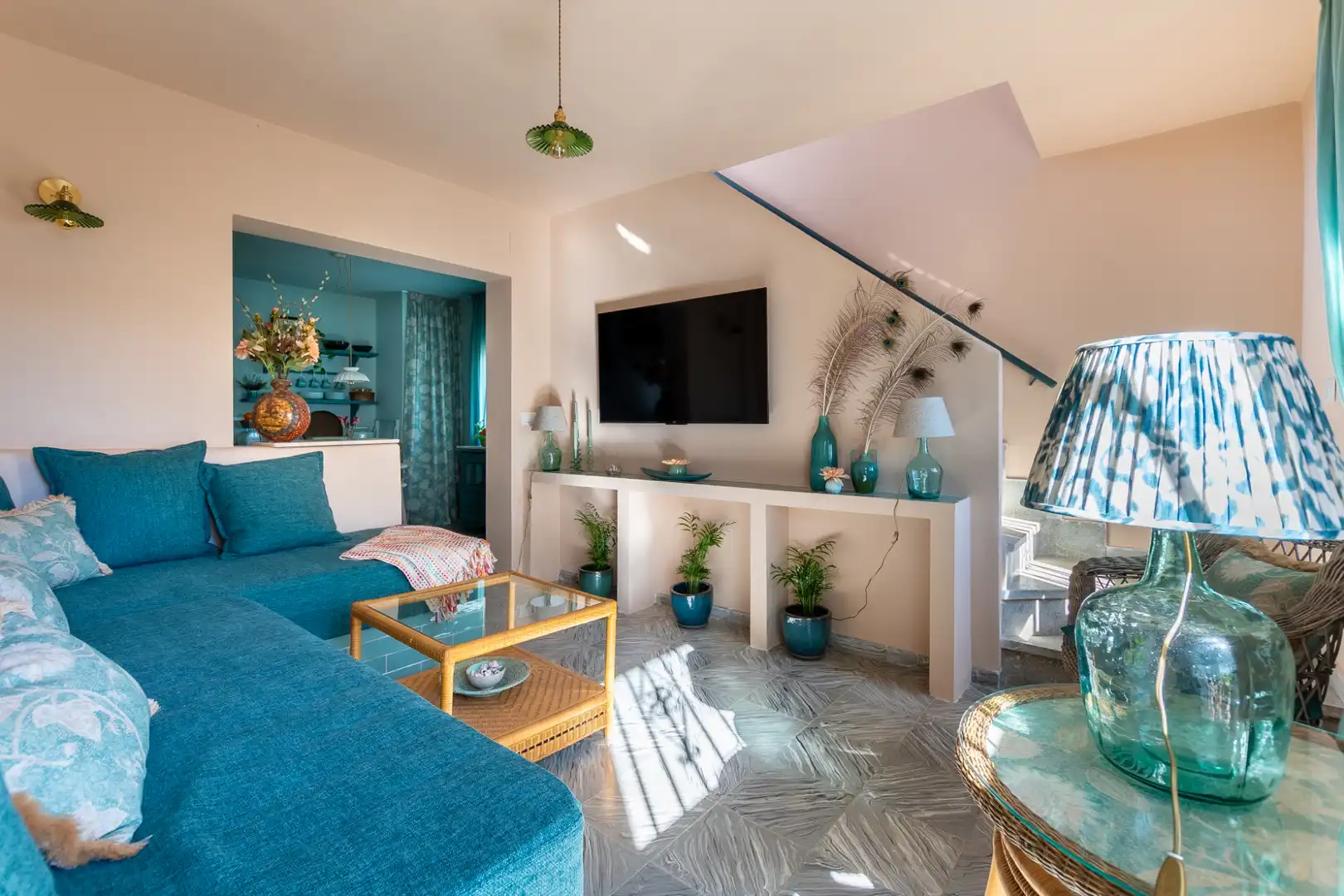 Living room of Detached homes for sale in Marbella  with Air Conditioner, Terrace and Storage room